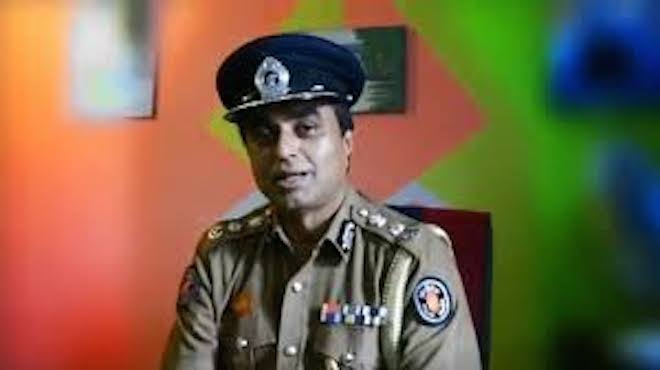 බස් ගැමුණුට උත්තර දෙන්න පොලිස්පති මානව හිමිකම් කැඳවයි