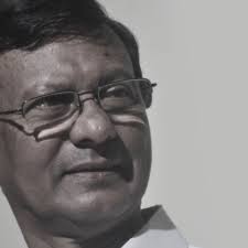 දිලිප් කියන විදියට කවි ලියන එක මම නතර කරනවා – ලාල් හෑගොඩ,   ඒක අශිෂ්ට විචාරයක්  – ආරියවංශ රනවීර