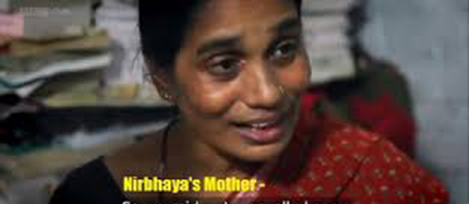 දිල්ලි ලිංගික අපරාධයෙන් මියගිය නිර්භයාගේ සැබෑ නම හෙළිකරයි