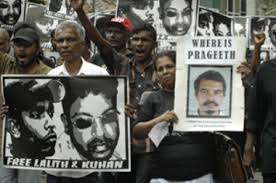 වසර හතරකට පසුව රාජපක්ෂ ආණ්ඩුවේ ප‍්‍රබලයෙක් ලලිත්, කුගන් ගැන කට අරියි