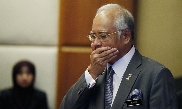 මැලේසියානු අගමැති නජීබ් ඩොලර්  මිලියන 620ක් ආපසු යවයි