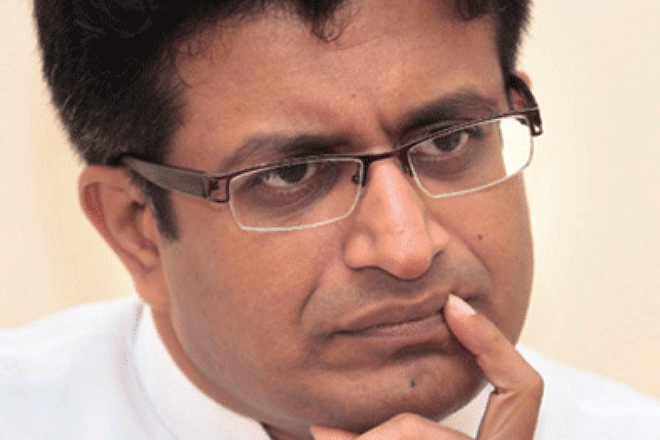 උදය ගම්මන්පිල අත්අඩංගුවට ගනී!