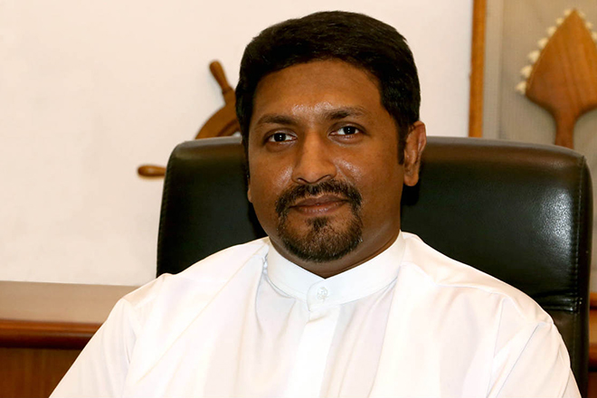 නැව් ගන්නවා, ප්‍රහාරක යානා ගන්නවා, සන්නද්ධ හමුදා ශක්තිමත් කරනවා – ආරක්ෂක රාජ්‍ය ඇමැති