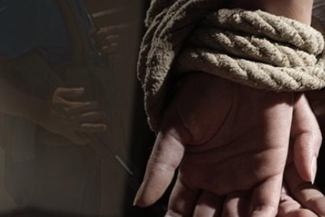 සිසුන් අතුරුදන්කිරීම ගැන සැකපිට නාවික සෙබලු අත්අඩංගුවට!